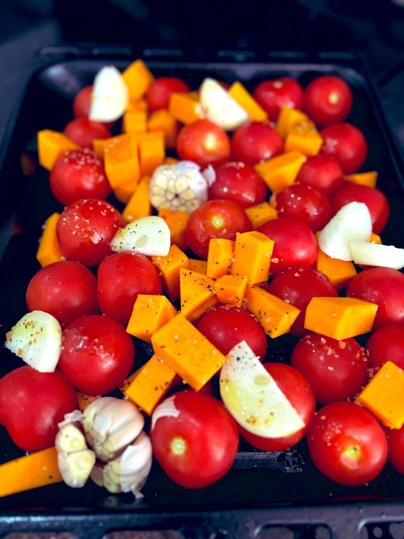 Image for the Tweet beginning: Today we’re roasting some vine