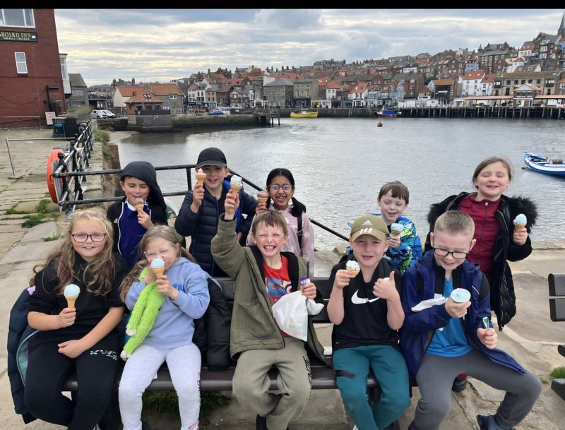 Image for the Tweet beginning: Day 2 in Whitby 🌊🗺🍦