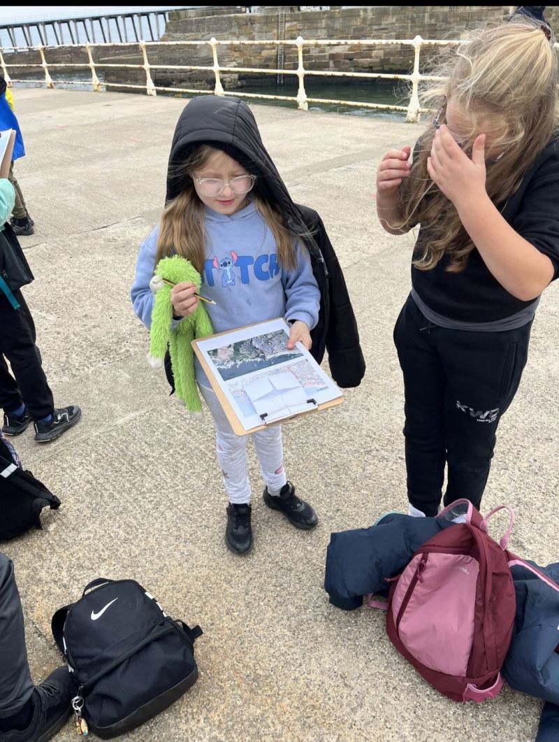 Image for the Tweet beginning: Day 2 in Whitby 🌊🗺🍦