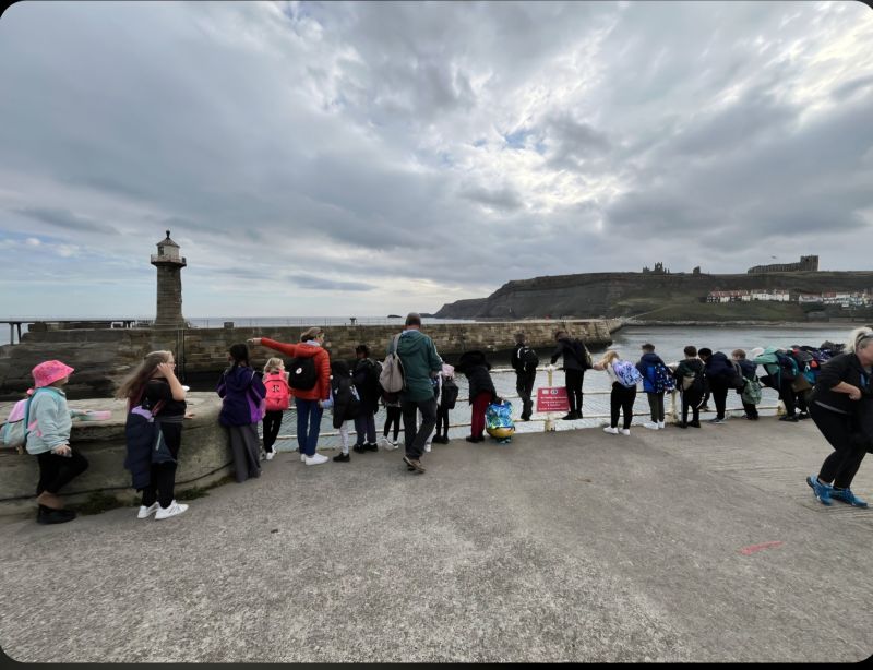 Image for the Tweet beginning: Day 2 in Whitby 🌊🗺🍦